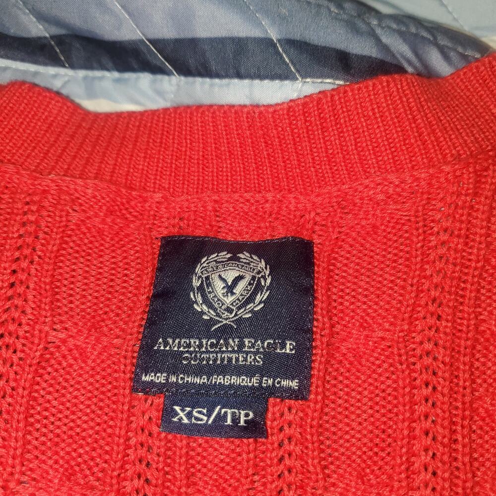 American Eagle XS Red Cable Open Knit V-Neck Sweater LS Fitted Y2K Bella Swan - Picture 9 of 13